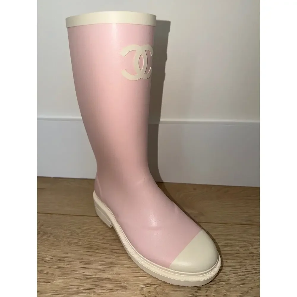 Chanel REV Rose Pink White Caoutchouc CC Logo High Pull On Rubber Rain Boots 39